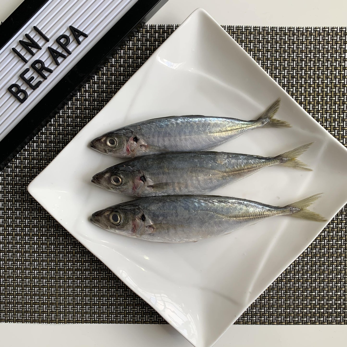 F30 - Ikan Benggol Segar [6-8 pieces]